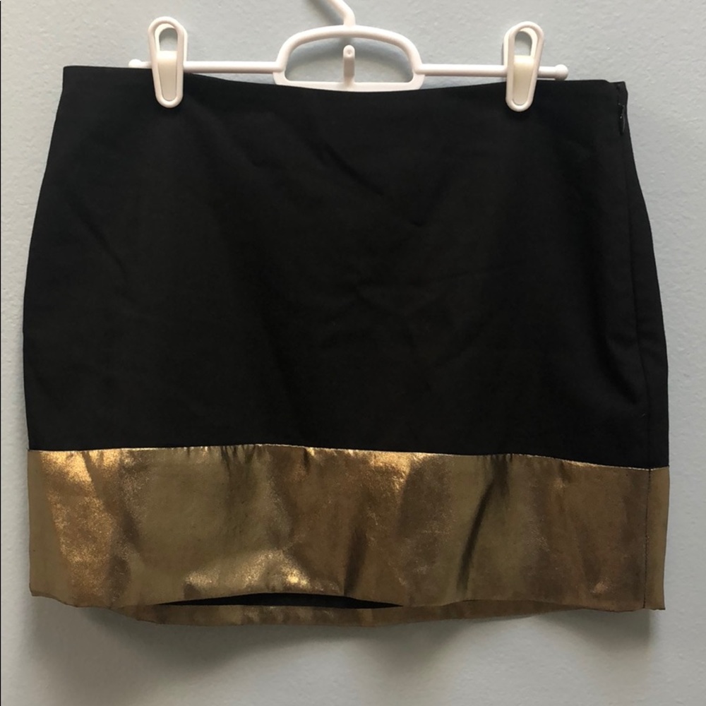 Express mini skirt